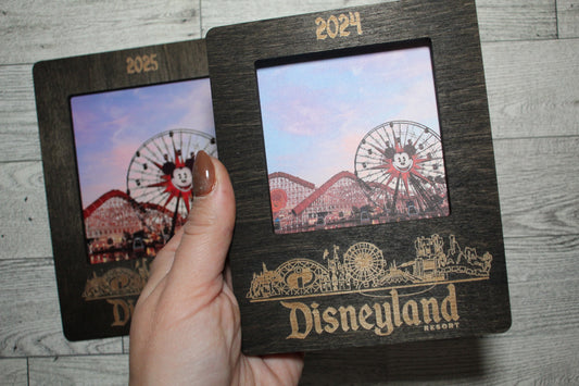 Disneyland Wooden Picture Frame – 4x4 Photo Display | Personalizable (Copy)
