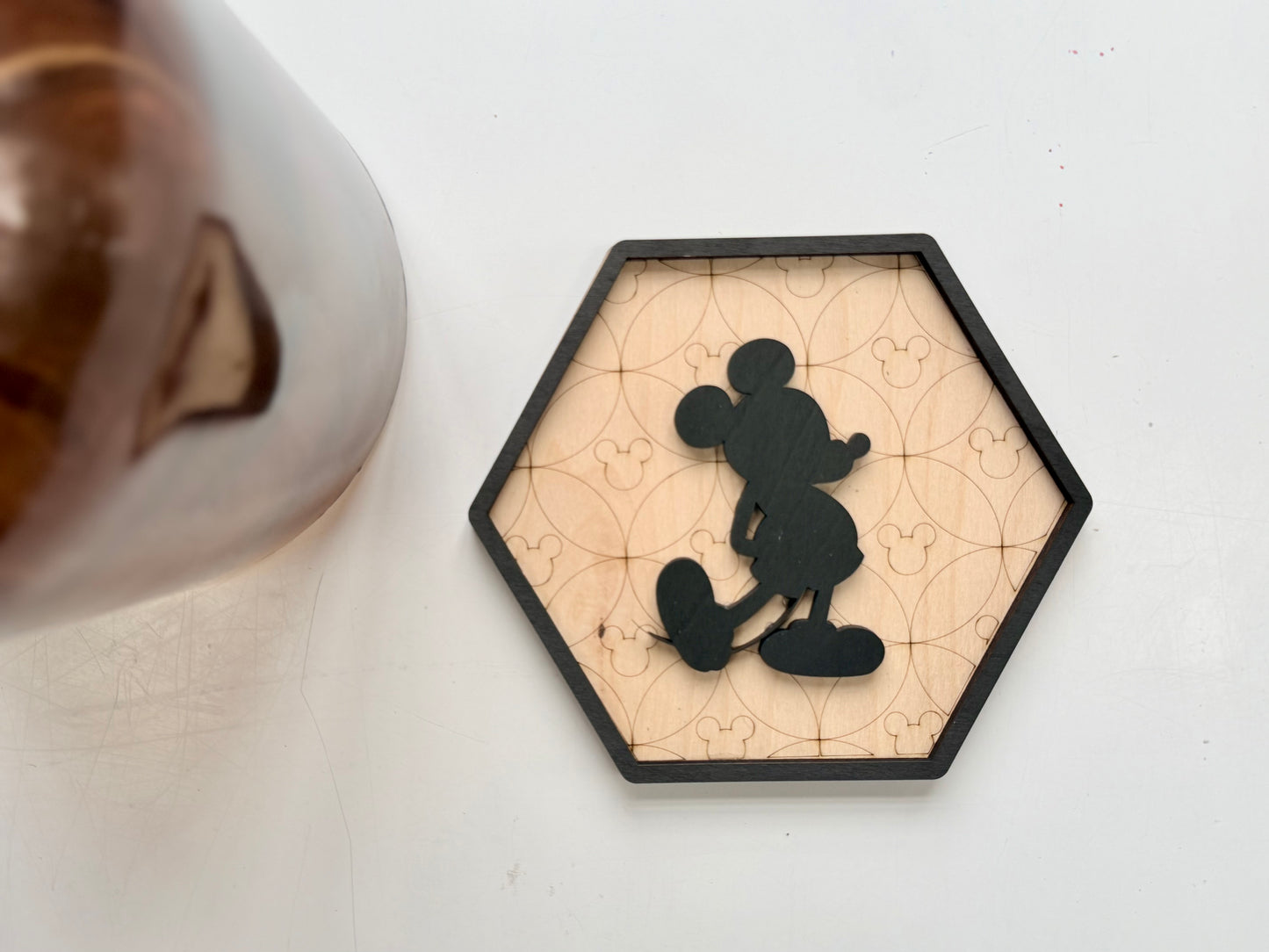 Mouse‑Inspired Hexagon Park Icon Decor