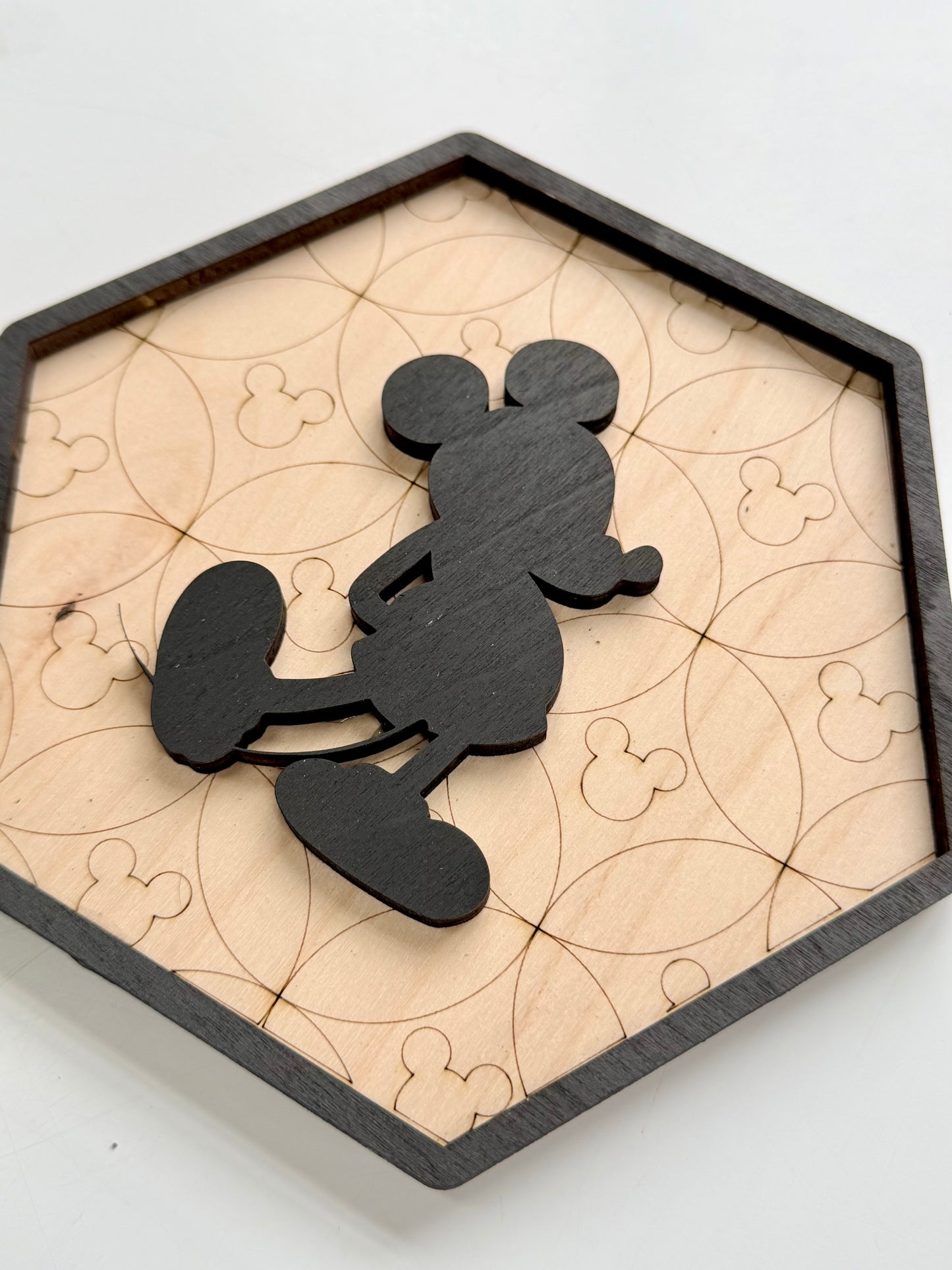 Mouse‑Inspired Hexagon Park Icon Decor