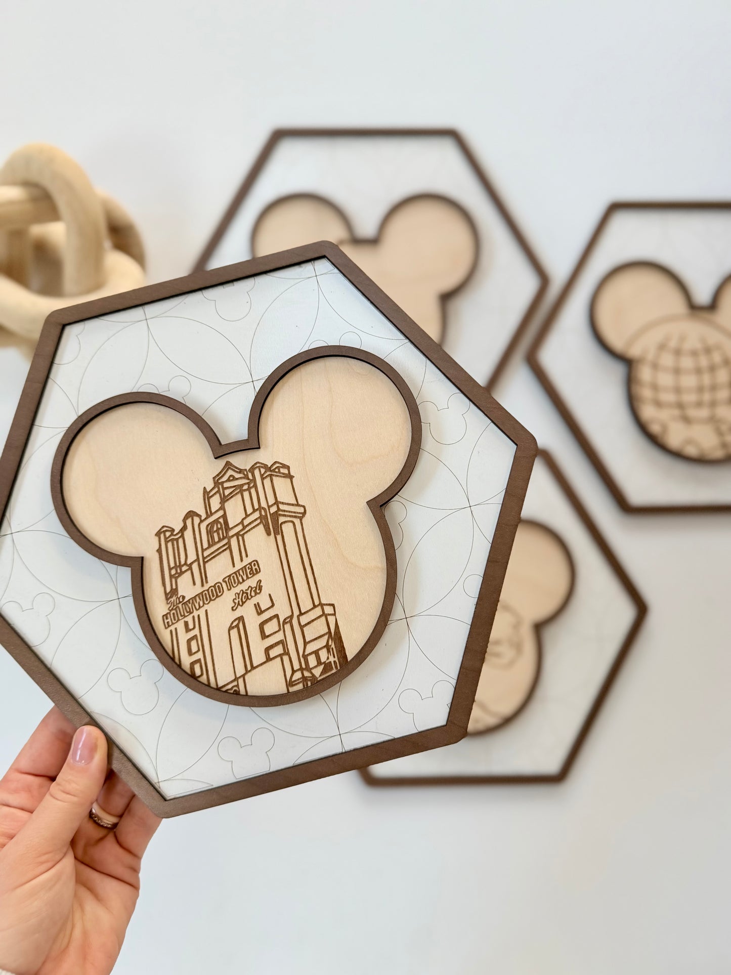 Mouse‑Inspired Hexagon Park Icon Decor
