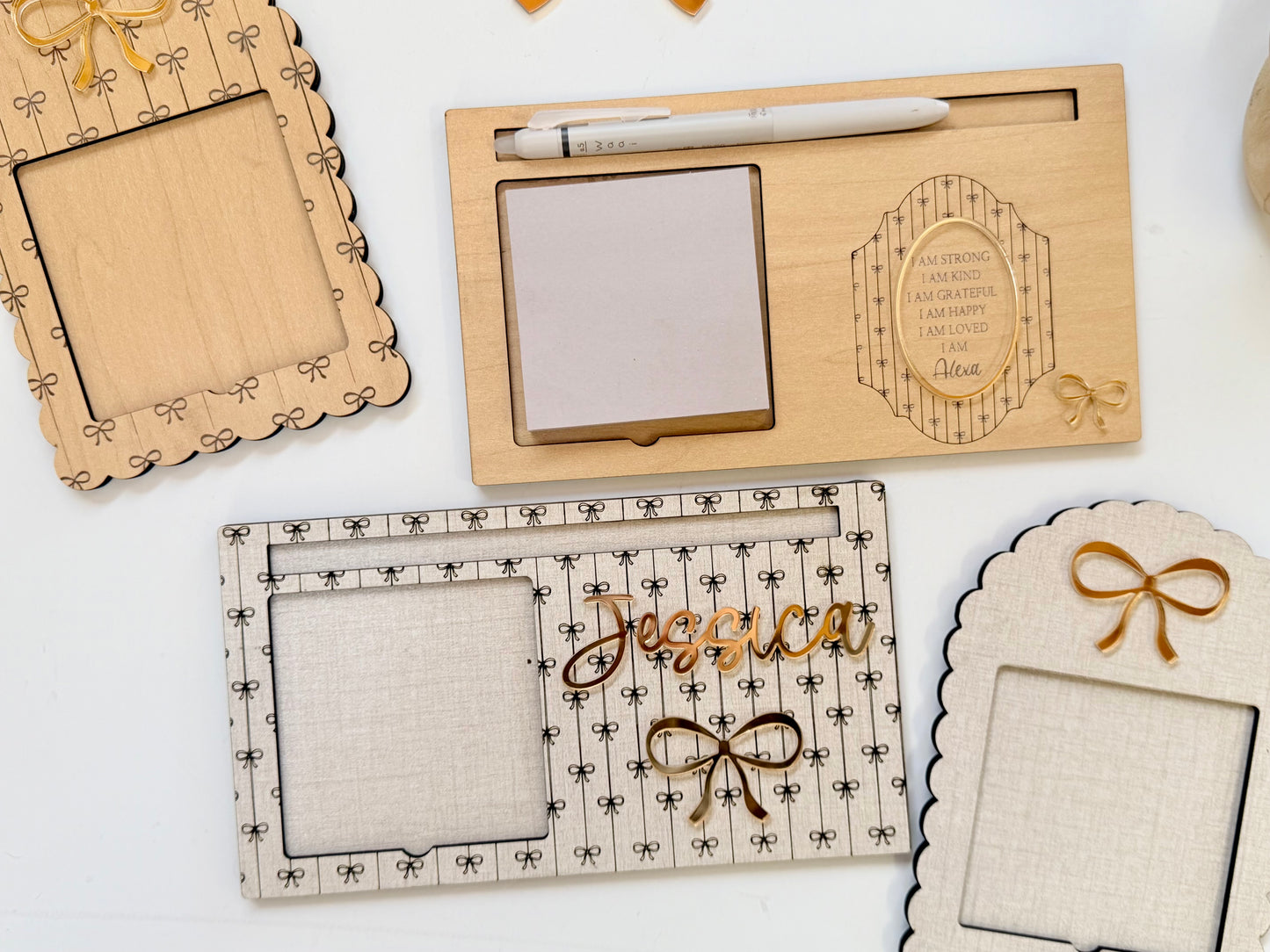 Coquette Bow Wooden Sticky Note Holder – 4 Elegant Designs with Gold Details |  Optional Personalization – Desk Organizer for Home, Office, or Teacher Gifts