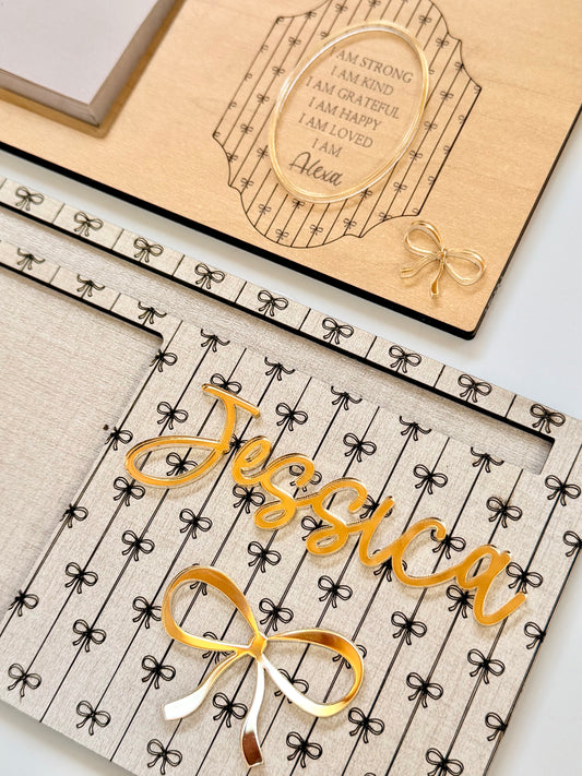 Coquette Bow Wooden Sticky Note Holder – 4 Elegant Designs with Gold Details |  Optional Personalization – Desk Organizer for Home, Office, or Teacher Gifts