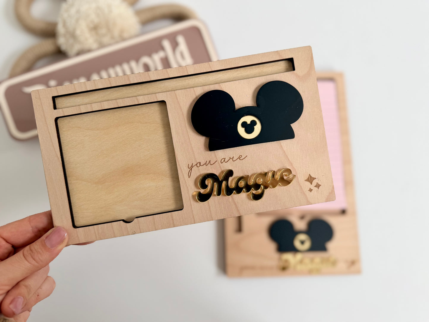 Magic Maker Note Pad + Pen holder